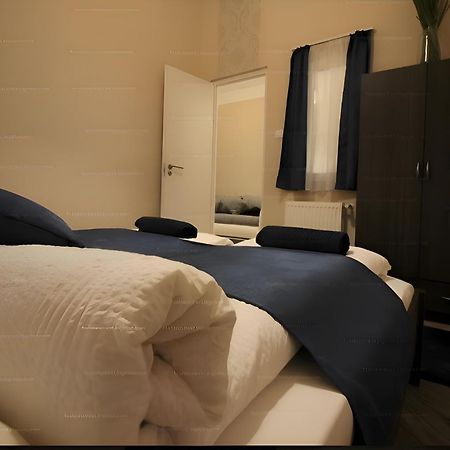 M&M Apartment - Astoria บูดาเปสต์ ภายนอก รูปภาพ